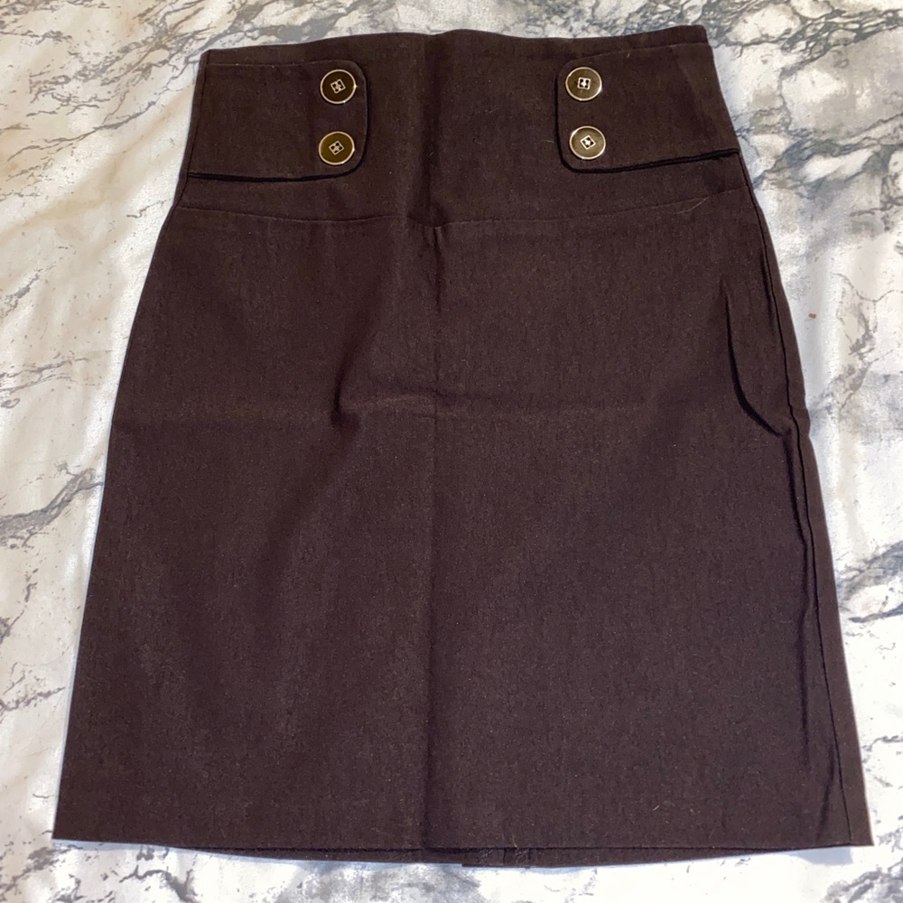Brown pencil skirt (never worn)